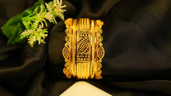 Queen’s Charm Bangle